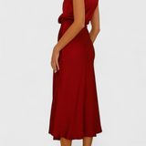 Rina - Elegantne Drapeeeritud Kraega Kleidid