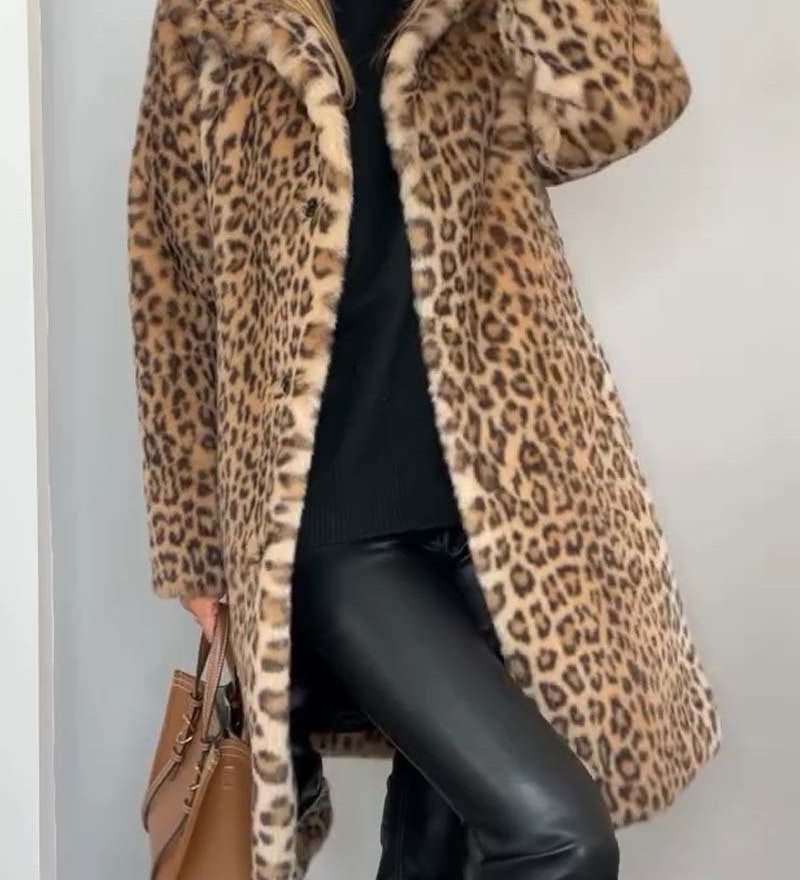 Leia – Stiilne leopardimustriga mantel