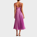 Katarina - Elegantne V-kaelusega Plisseeritud Kleit