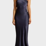Lucra - Maxi Kleid mit Rippdetails, Trägern und Offenem Rücken