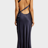 Lucra - Maxi Kleid mit Rippdetails, Trägern und Offenem Rücken