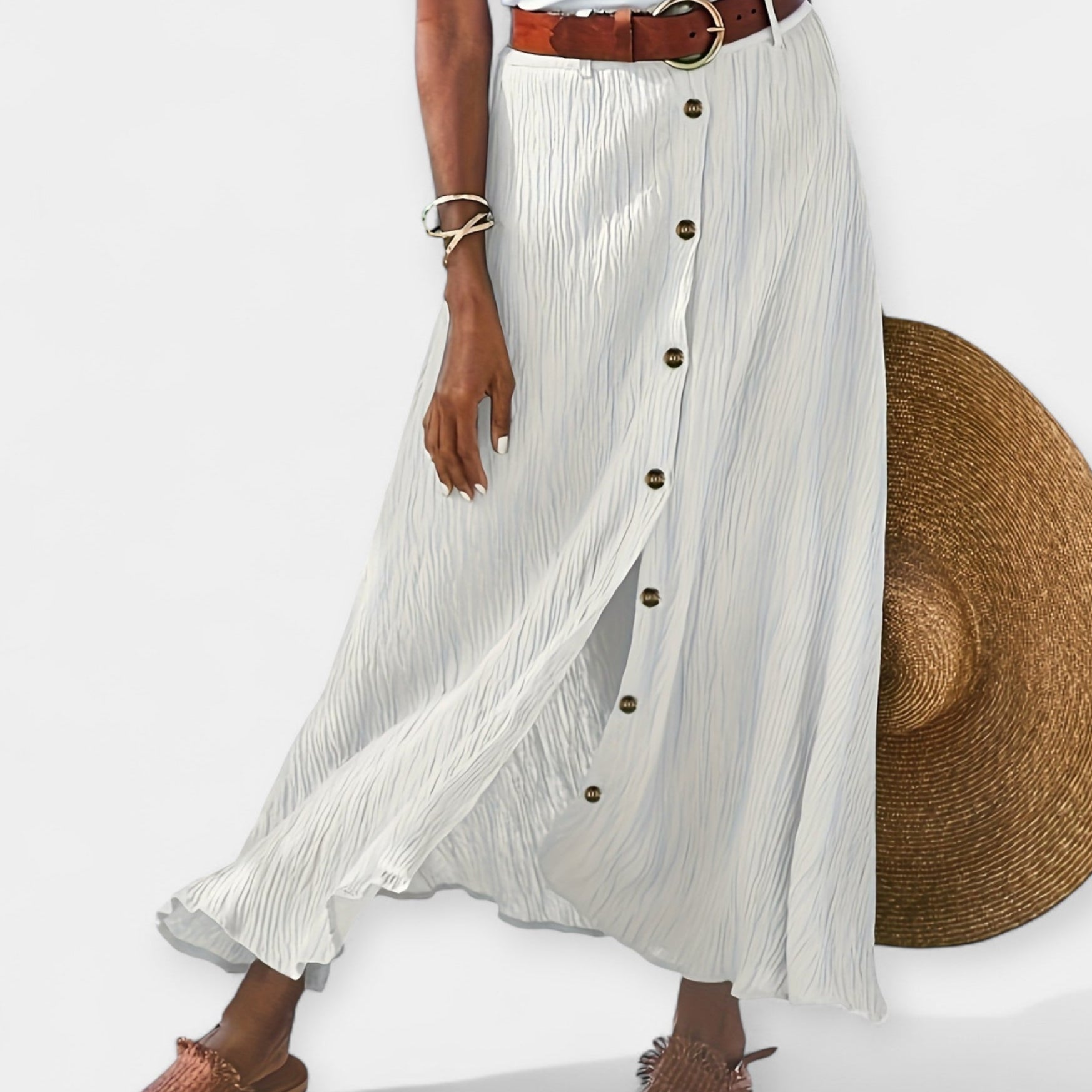 Pikk seelik poolläbipaistev avaga — Elegantsus ja stiil