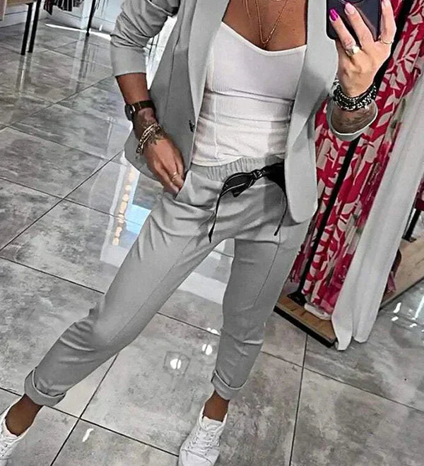 Adriana – Elegantne komplekt