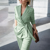 Nika – Elegantne Kaheosaline Kostüüm