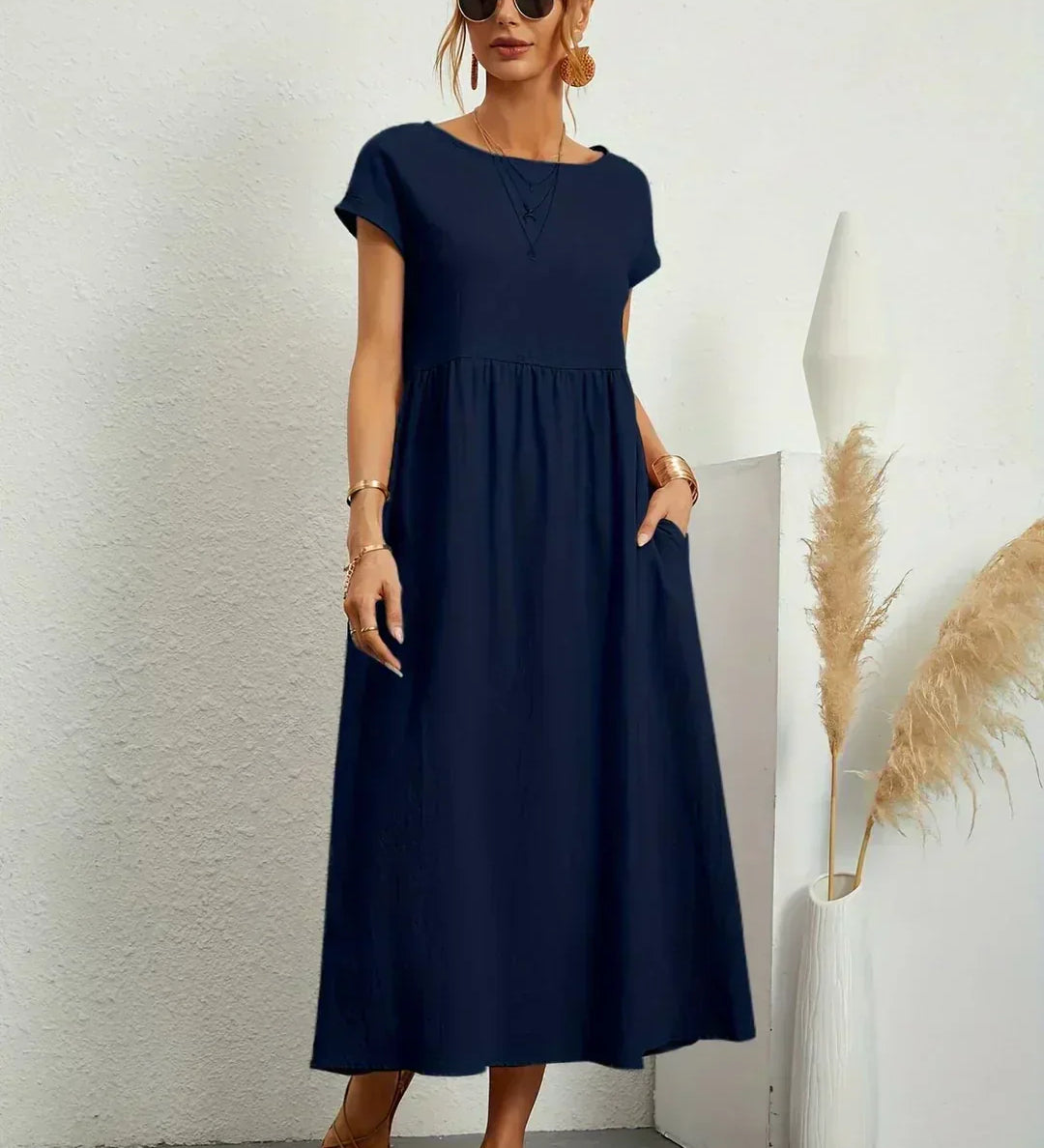 Gabrielle | Voogav midi-kleit ajatu elegantsiga