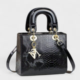 Izabela - Koeramustriga Käekott