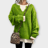 Lili – Ühesuurune kootud pullover palmikumustriga