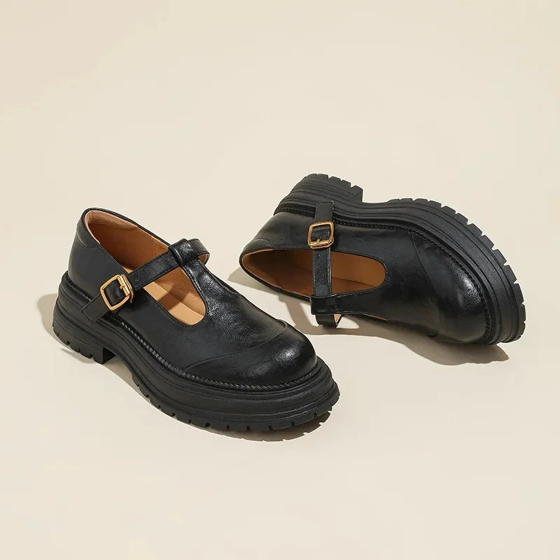 Naiste elegantne nahast Mary Janes