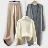 Kornelija – Kolmeosaline komplekt