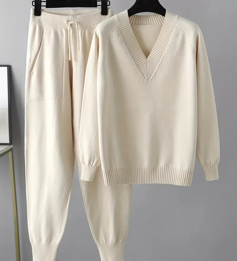 Nelinha – Kaheosaline naiste komplekt