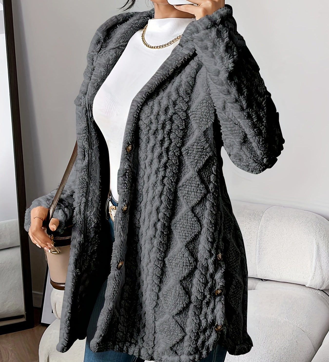 Sarahi™ | Kapuutsiga Karvane Mantel