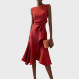 Katarina - Asümmeetriline Midi Kleid Unikaalse Kujundusega